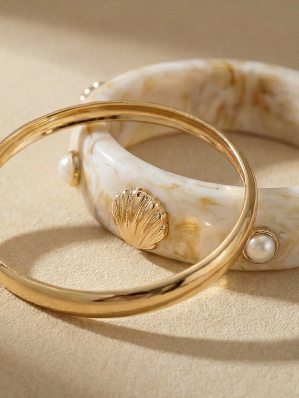 Multicolor Boho Women's Resin Multilayer Shell & Faux Pearl Bangle Set - Picture 2 of 6